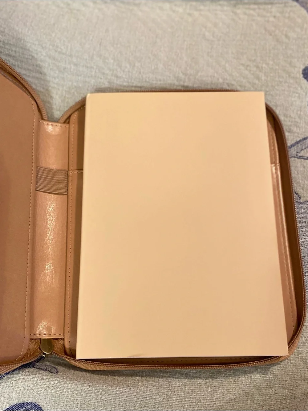 New Tan Faux Leather Zippered Portfolio Organizer Binder with Notebook